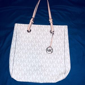 💖💖Michael Kors Tote💖💖